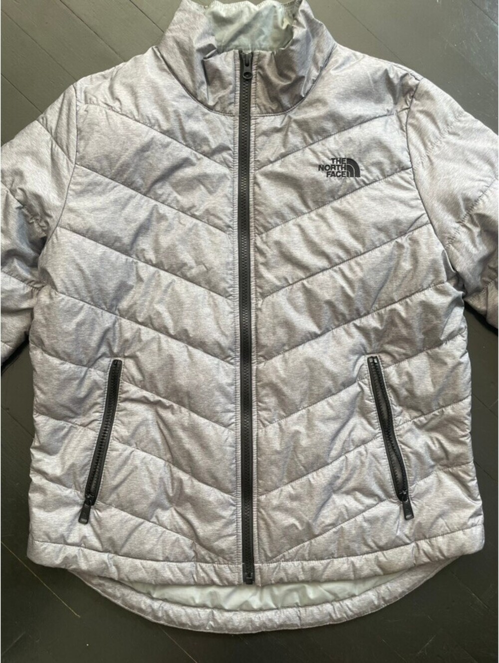 The North Face Women's Gray Quilted Puffer Jacket M - Picture 3 of 15